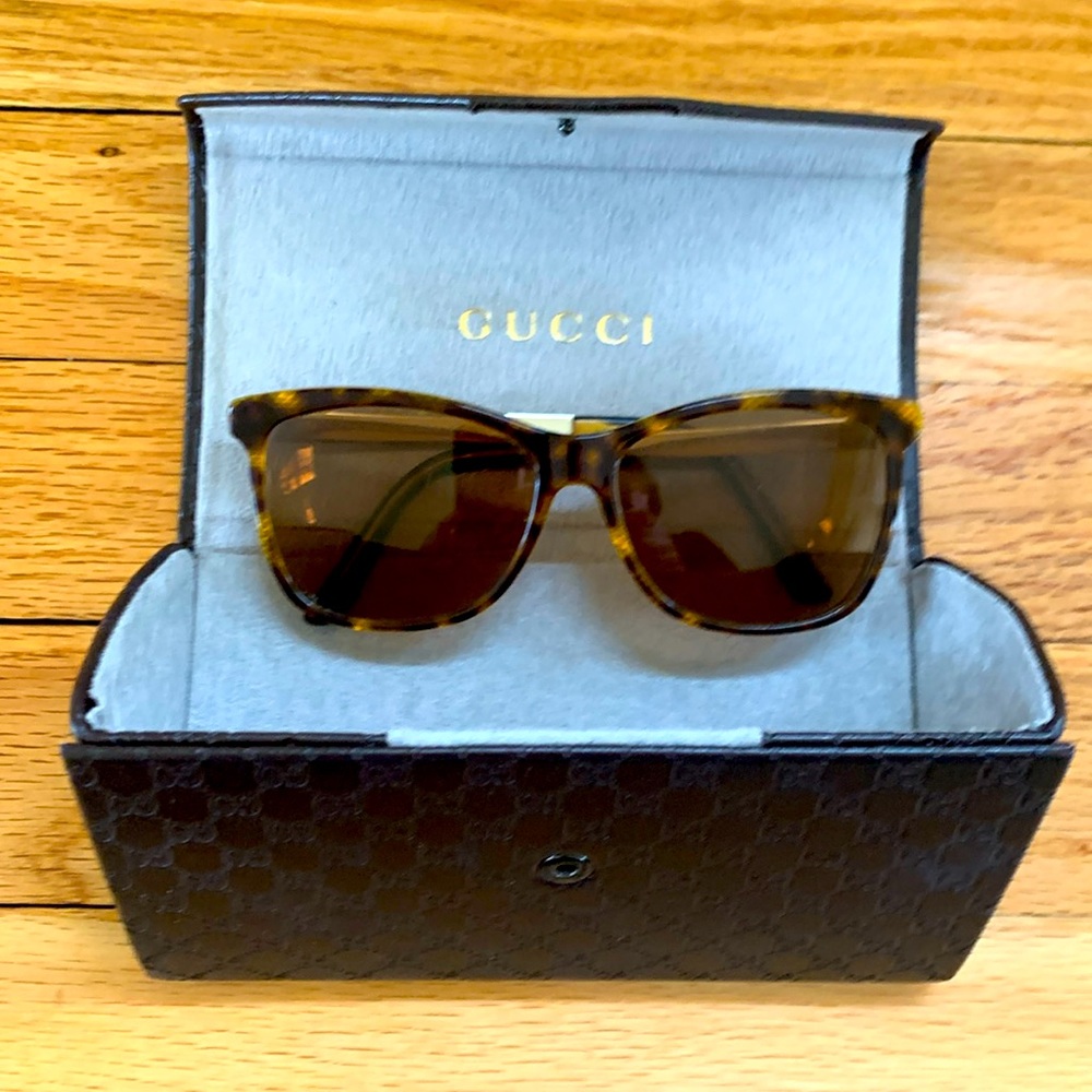 Gucci Sunglasses GG3675/s